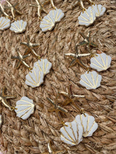 Load image into Gallery viewer, Starfish shells