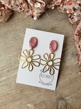 Load image into Gallery viewer, POW Petals