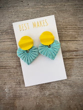 Load image into Gallery viewer, Lovely lemon