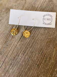 Brass pebbles