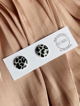 Load image into Gallery viewer, Silver Sparkles