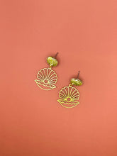 Load image into Gallery viewer, Grit and pearl