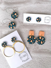 Load image into Gallery viewer, Turquoise and peach leopard print